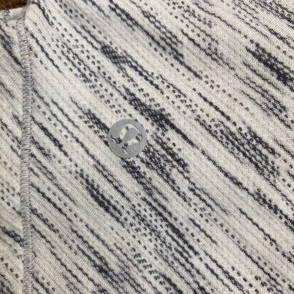 Lululemon Raise the Barre Tank Top - Picture 3 of 8